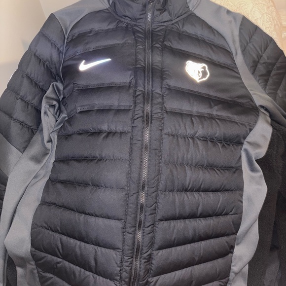 Nike Memphis Grizzlies Puffer Black Hooded Jacket with Logos XLT - Picture 8 of 8